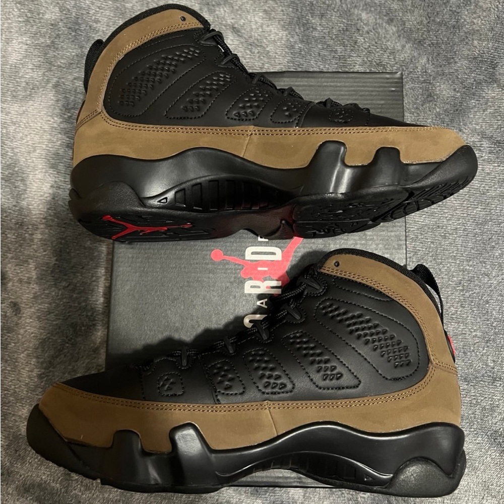 Jordan 9 Olive - Picture 3 of 4